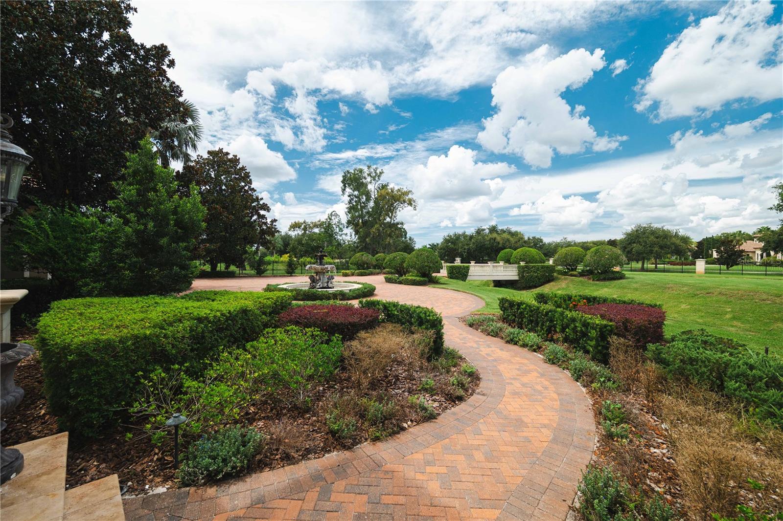 STEEPLECHASE - Residential