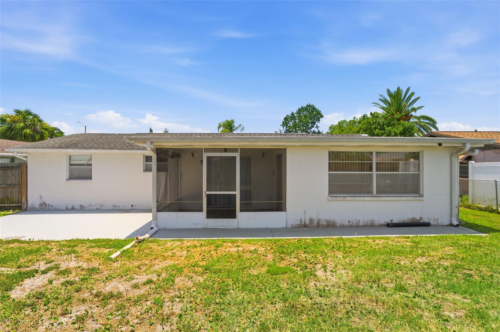 ALOHA GARDENS - Residential