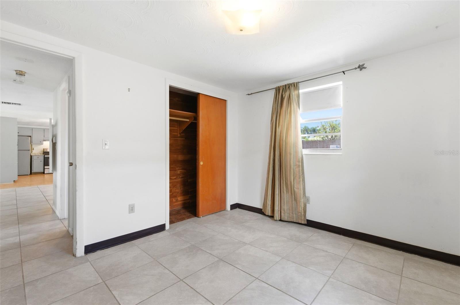 ALOHA GARDENS - Residential