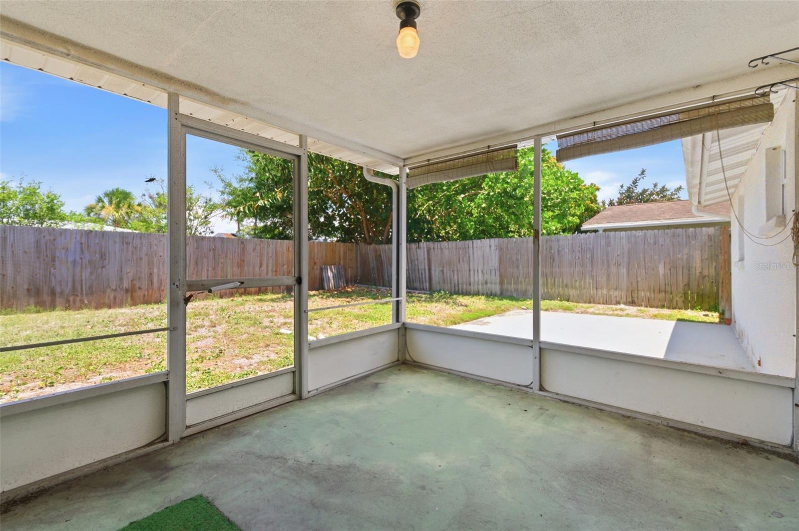 ALOHA GARDENS - Residential