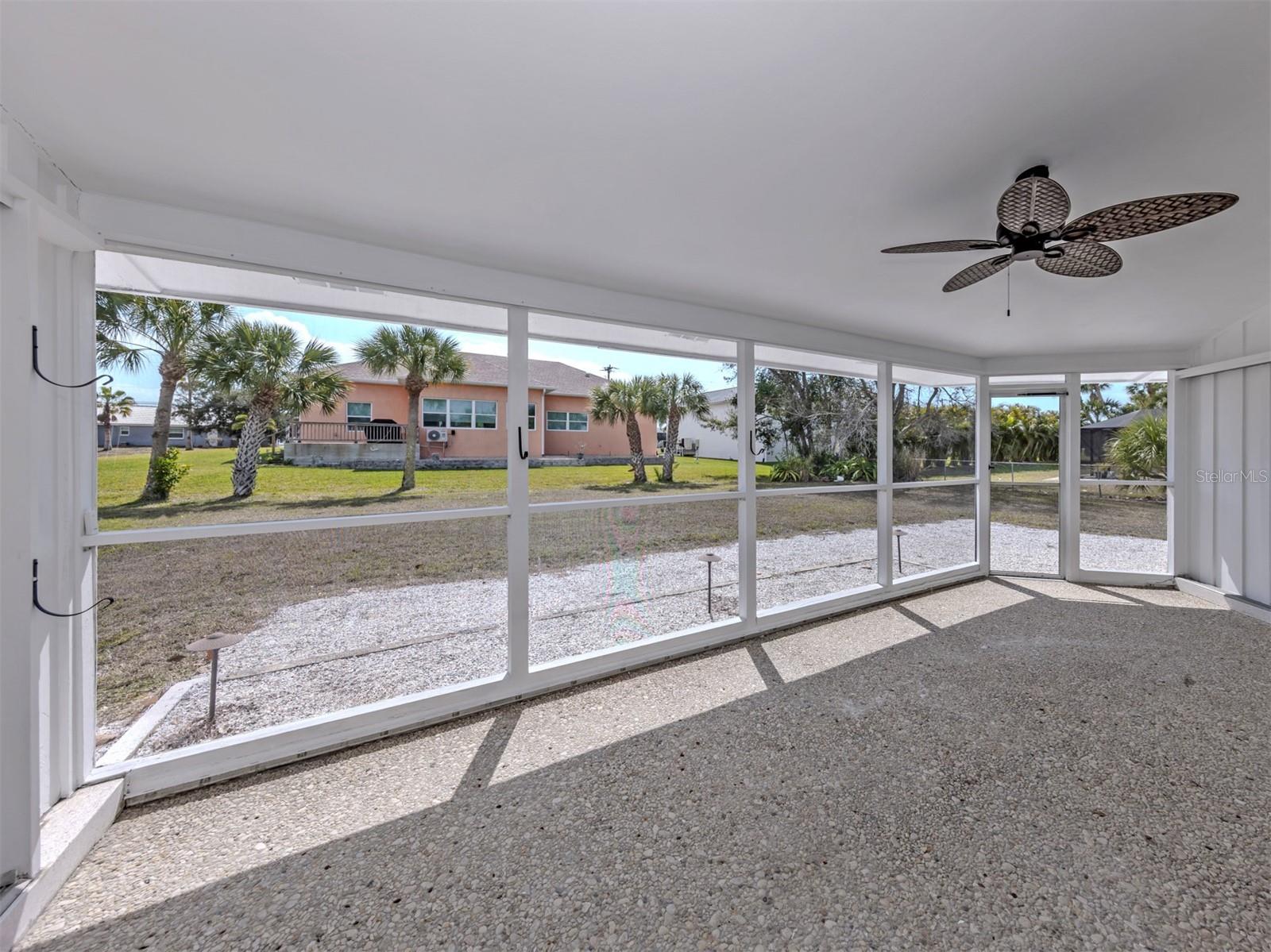 SORRENTO SHORES - Residential