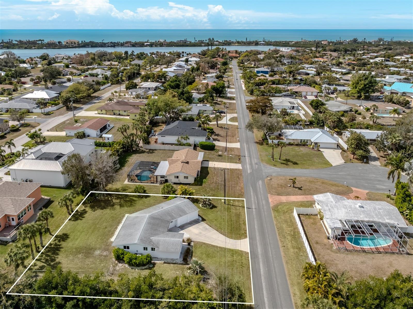 SORRENTO SHORES - Residential
