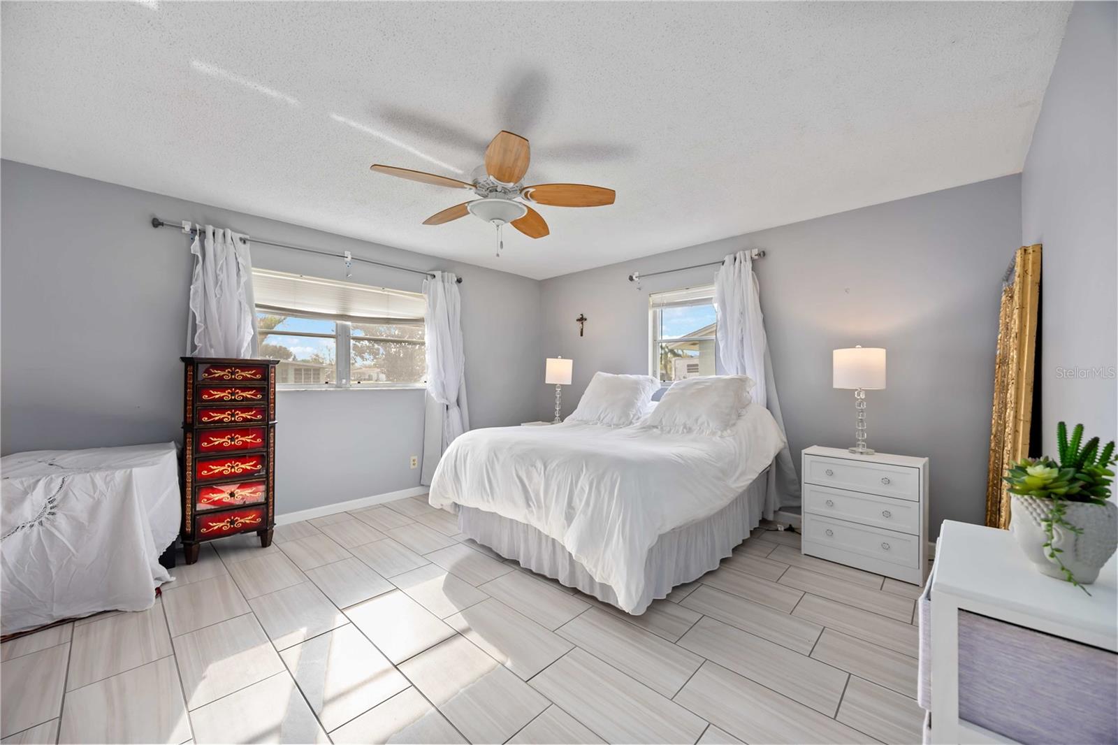 VENICE EAST SEC 1 - Residential