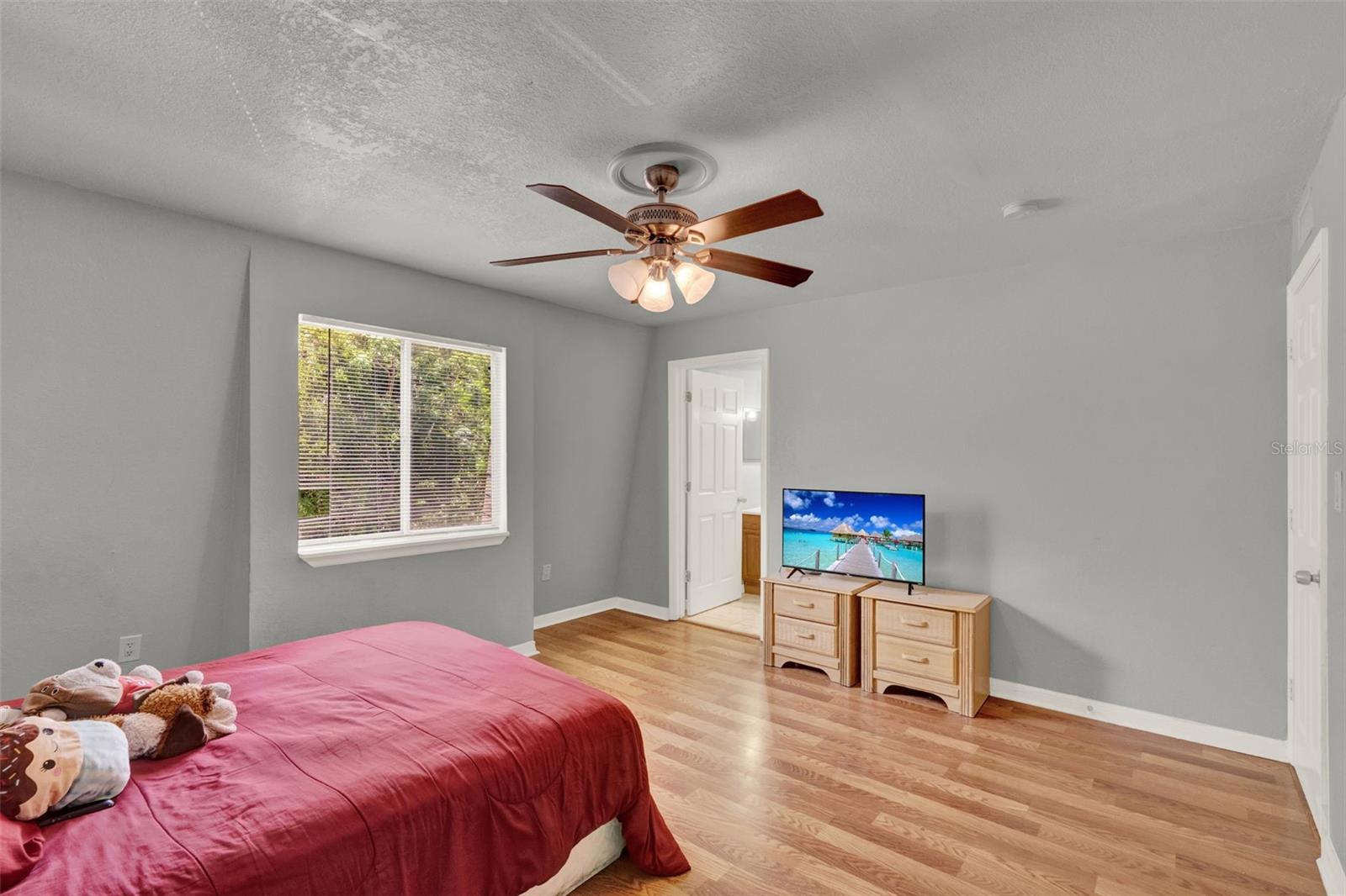 METRO/MICHIGAN PARK CONDO - Residential