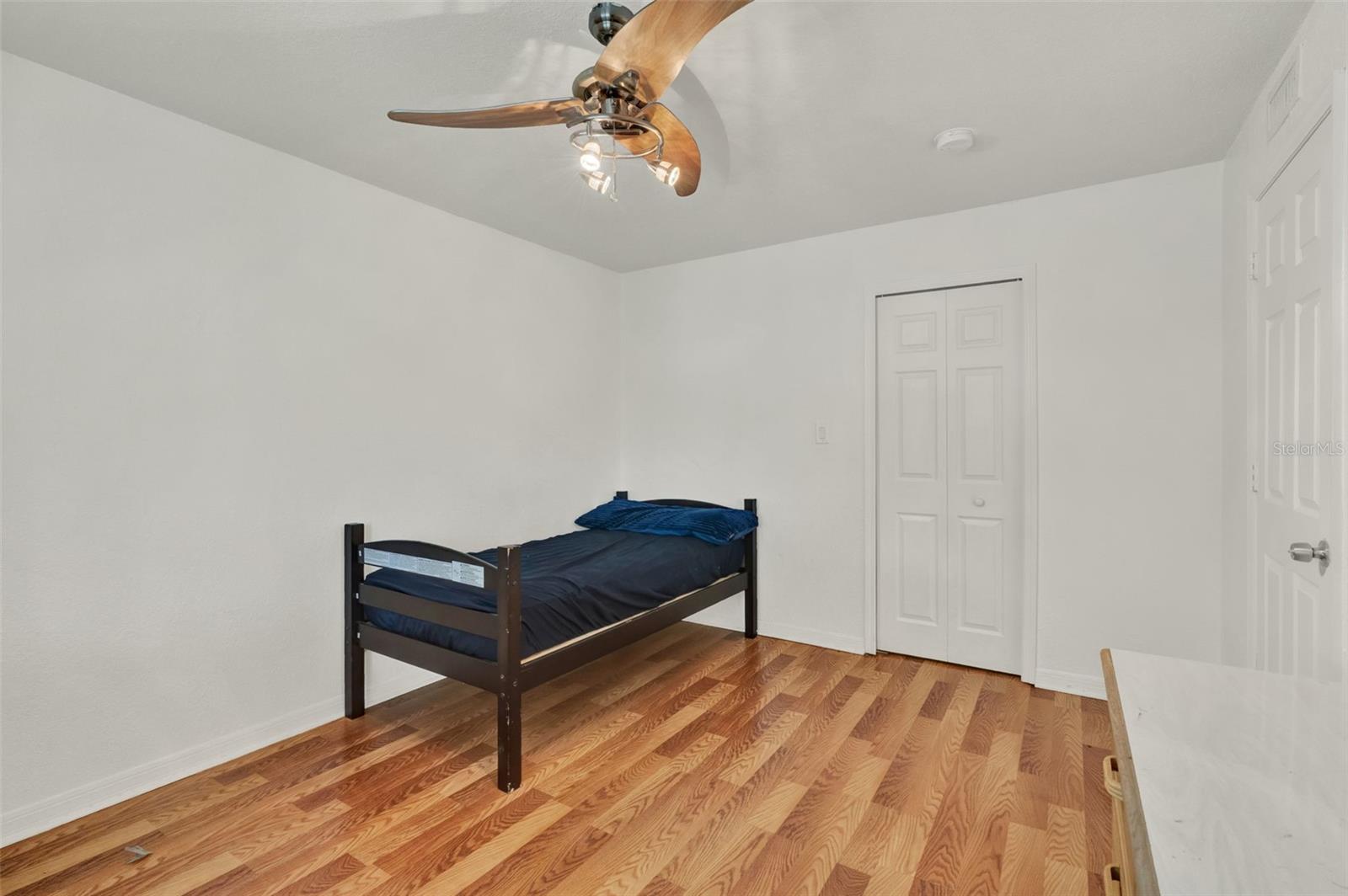 METRO/MICHIGAN PARK CONDO - Residential