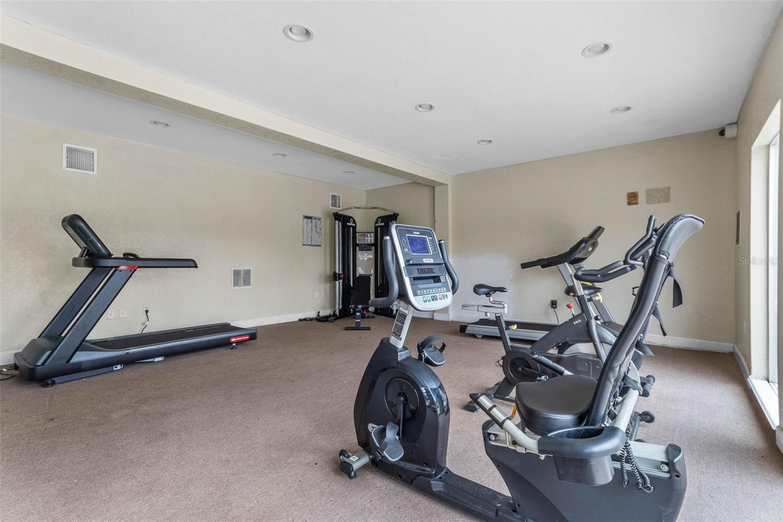 METRO/MICHIGAN PARK CONDO - Residential