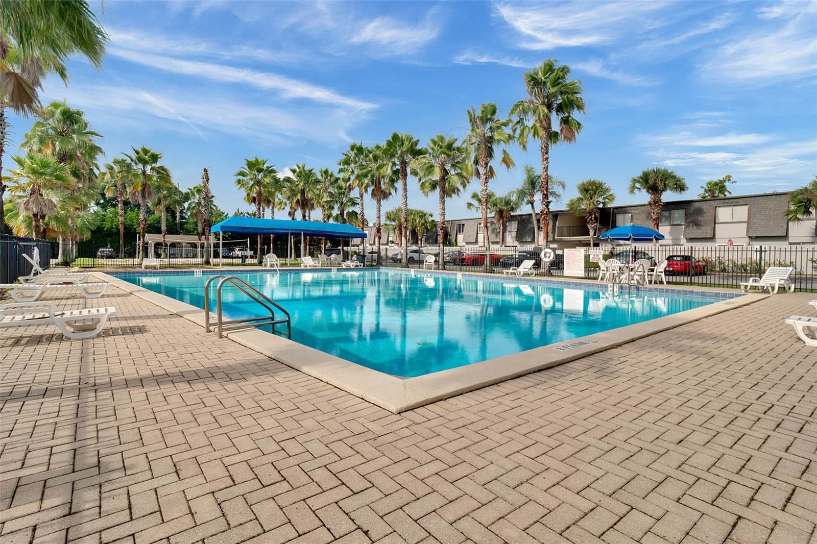 METRO/MICHIGAN PARK CONDO - Residential