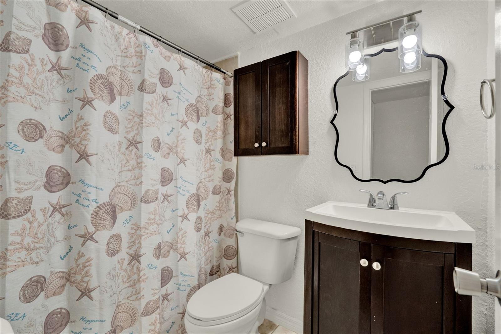 METRO/MICHIGAN PARK CONDO - Residential
