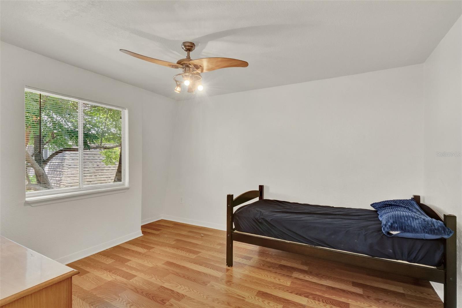 METRO/MICHIGAN PARK CONDO - Residential