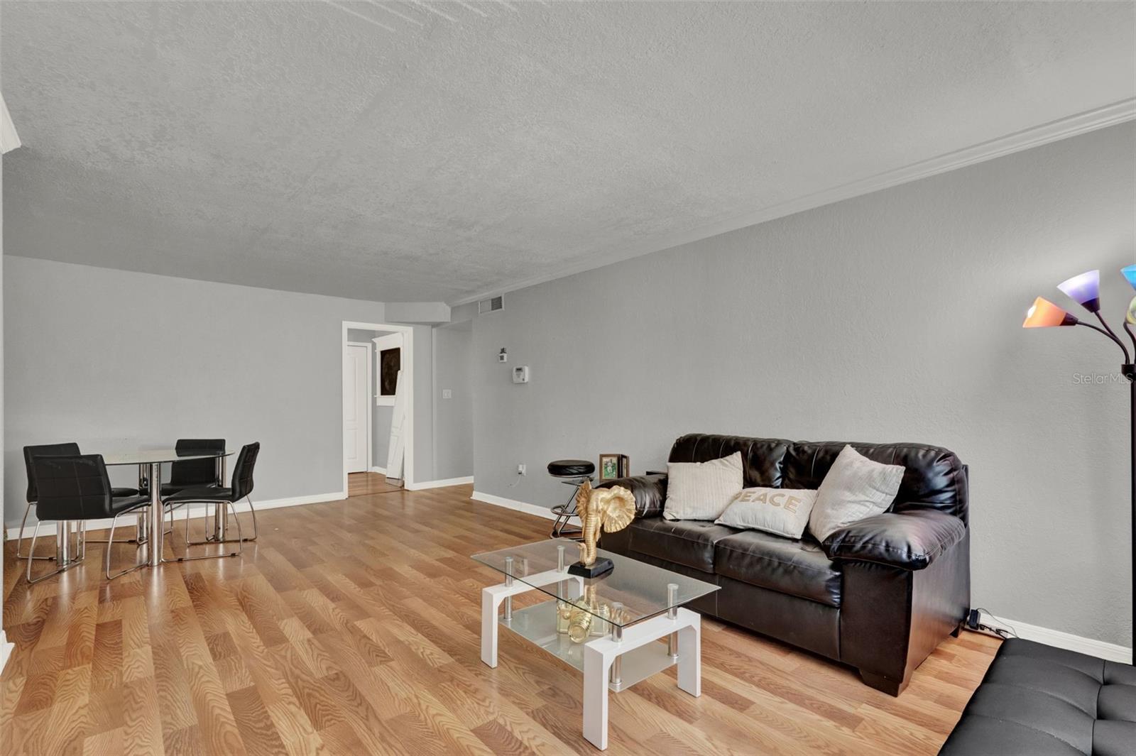 METRO/MICHIGAN PARK CONDO - Residential