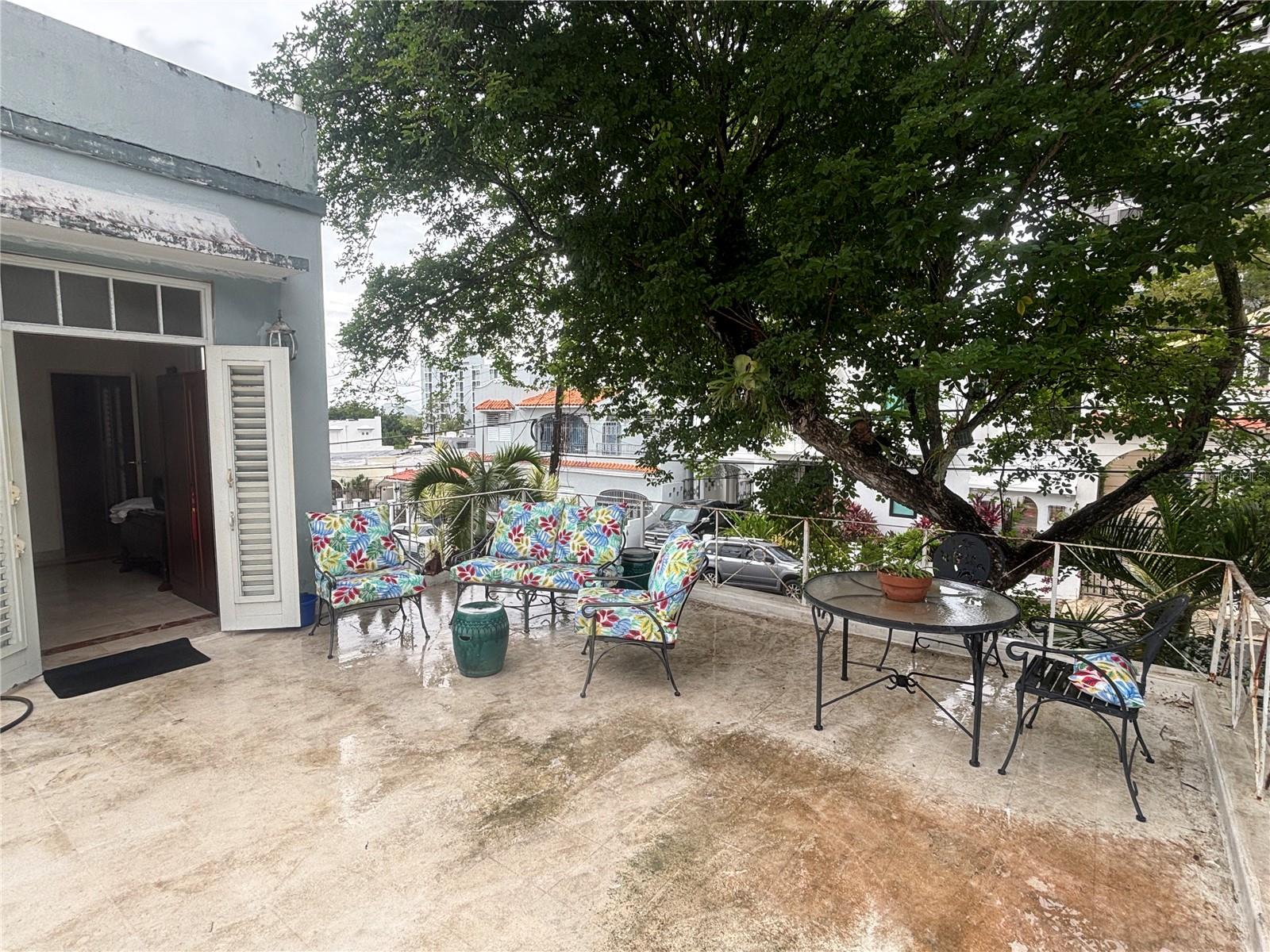 SAGRADO CORAZON HISTORICAL DISTRICT - Residential
