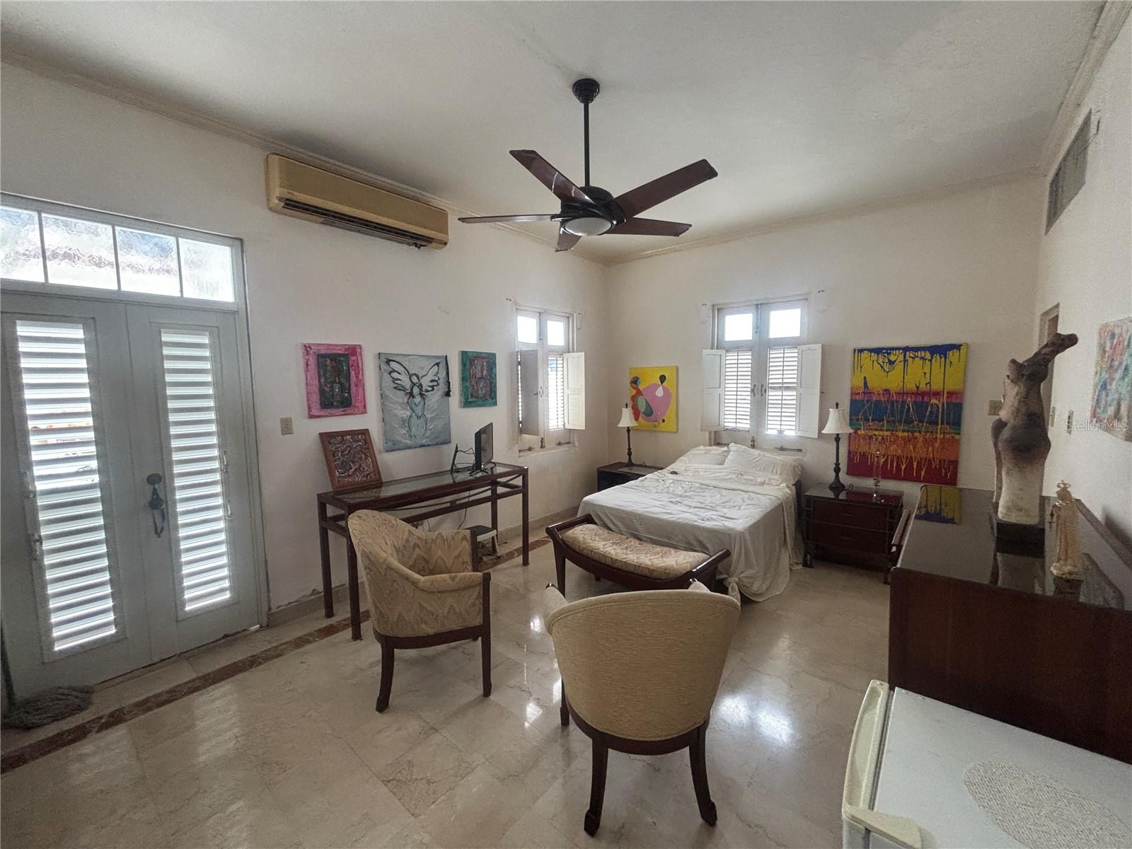 SAGRADO CORAZON HISTORICAL DISTRICT - Residential