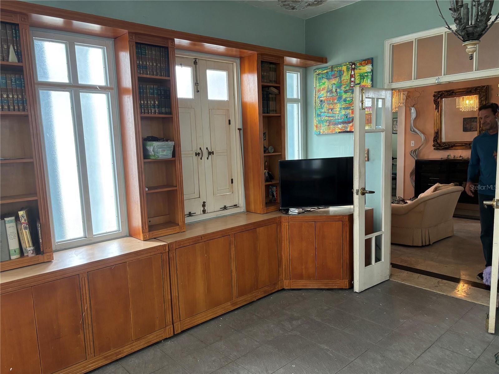 SAGRADO CORAZON HISTORICAL DISTRICT - Residential