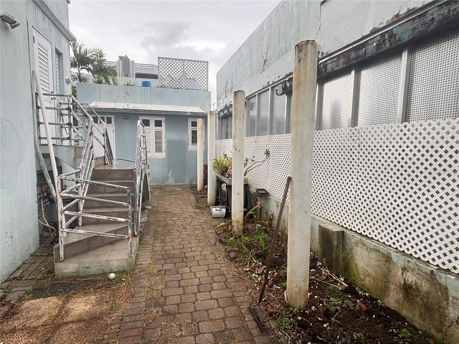 SAGRADO CORAZON HISTORICAL DISTRICT - Residential