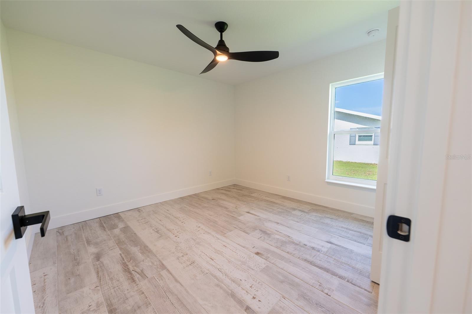 SUNNYBREEZE HARBOR GOLF COURSE - Residential