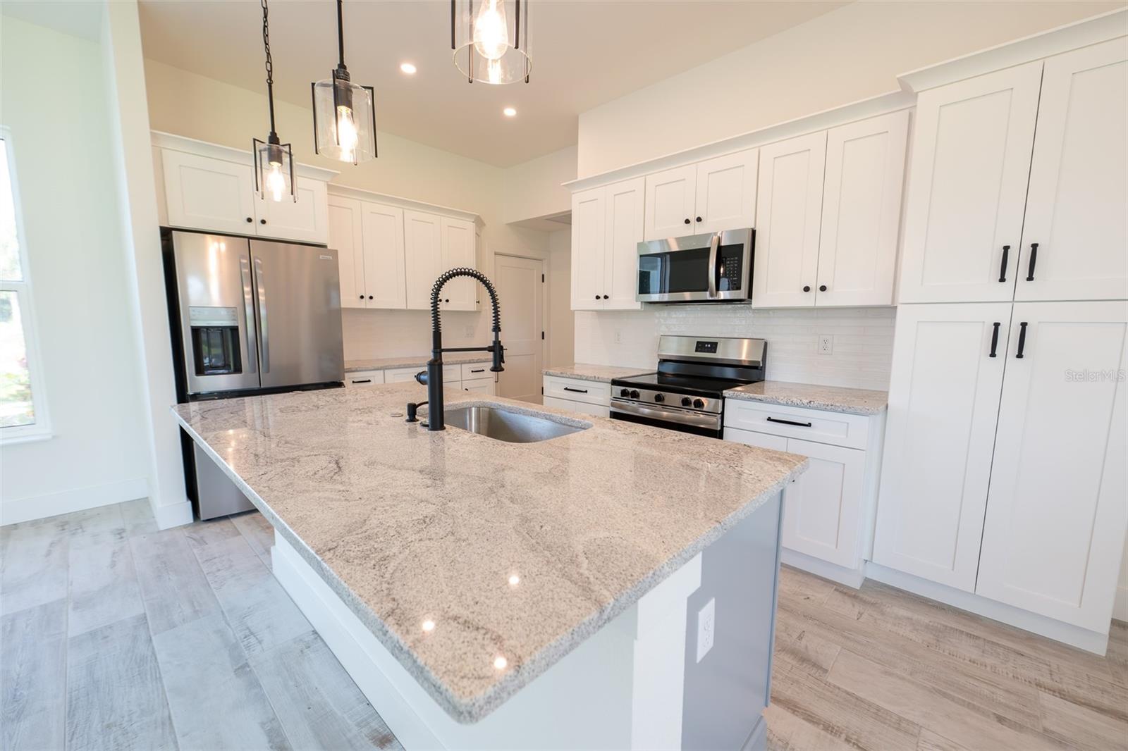 SUNNYBREEZE HARBOR GOLF COURSE - Residential