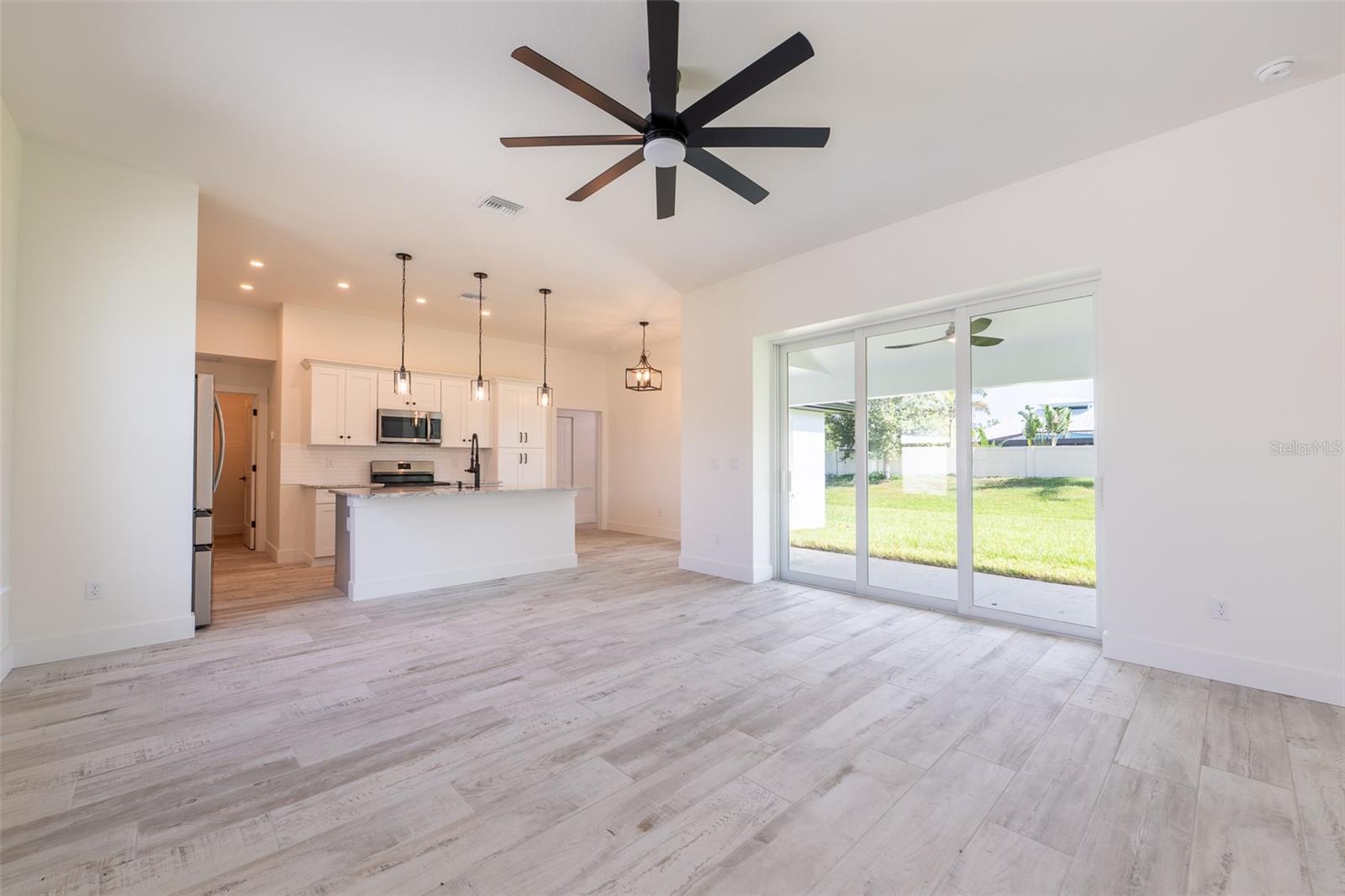 SUNNYBREEZE HARBOR GOLF COURSE - Residential