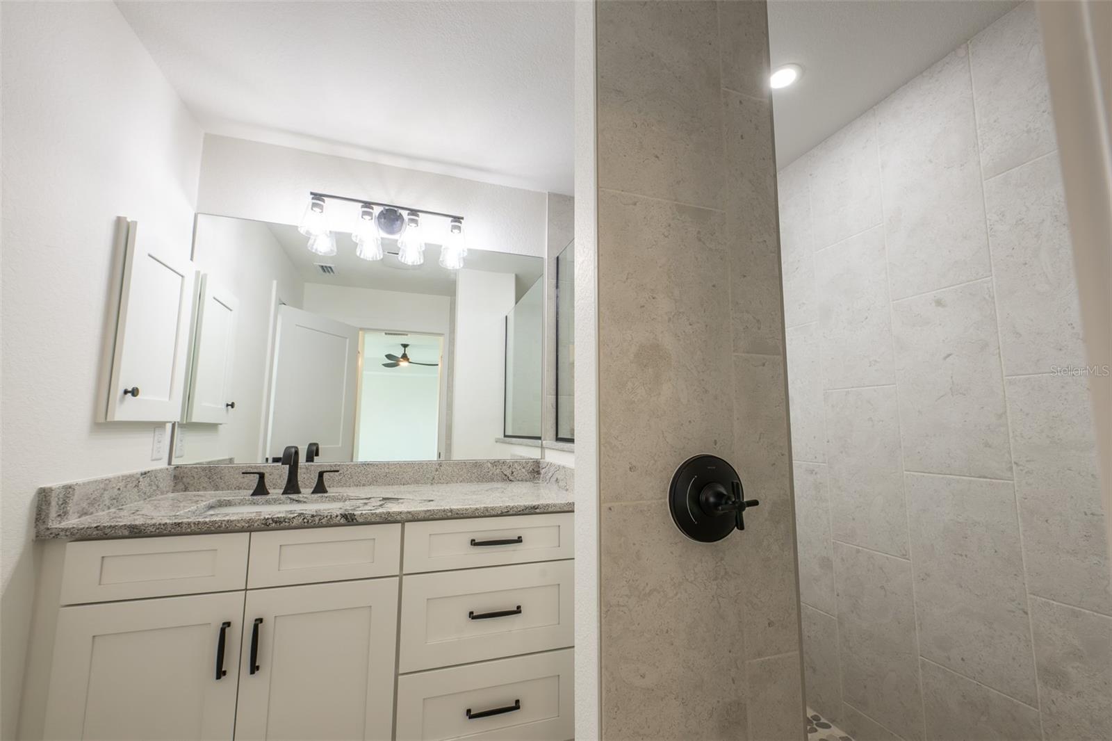 SUNNYBREEZE HARBOR GOLF COURSE - Residential