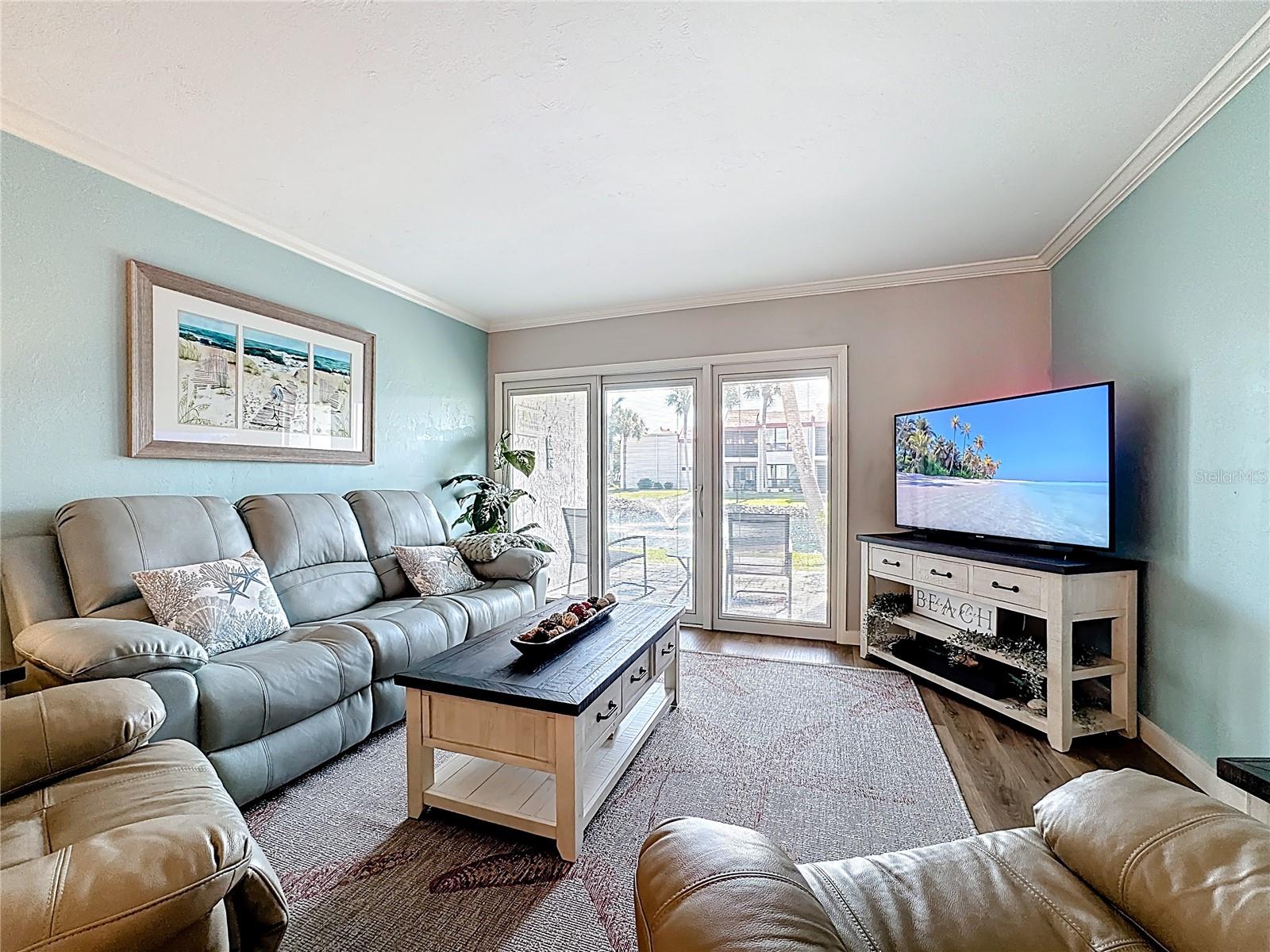 RUNAWAY BAY - Residential