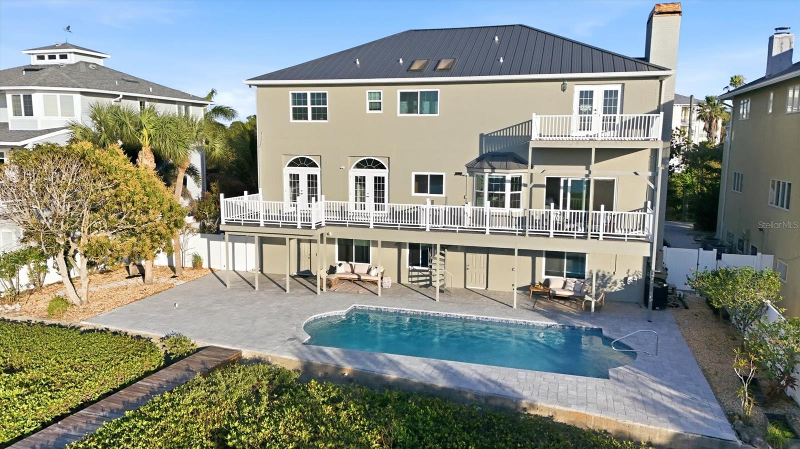 PALMA SOLA BAY - Residential
