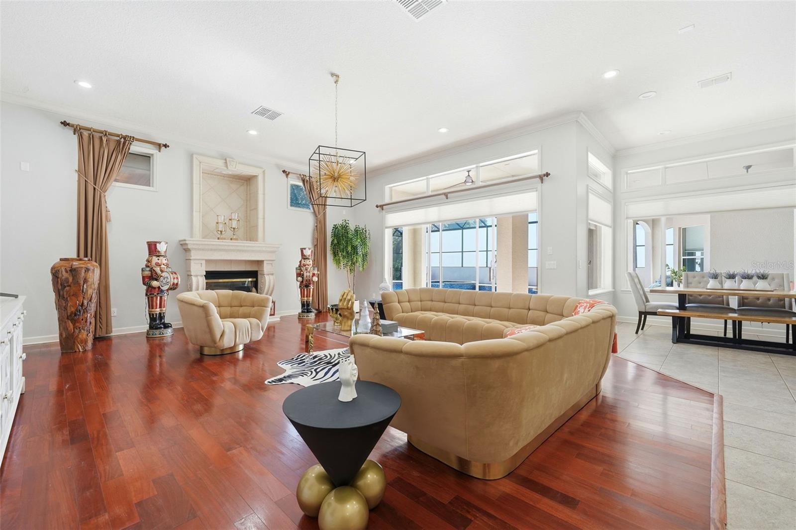 HARBOR ISLE - Residential
