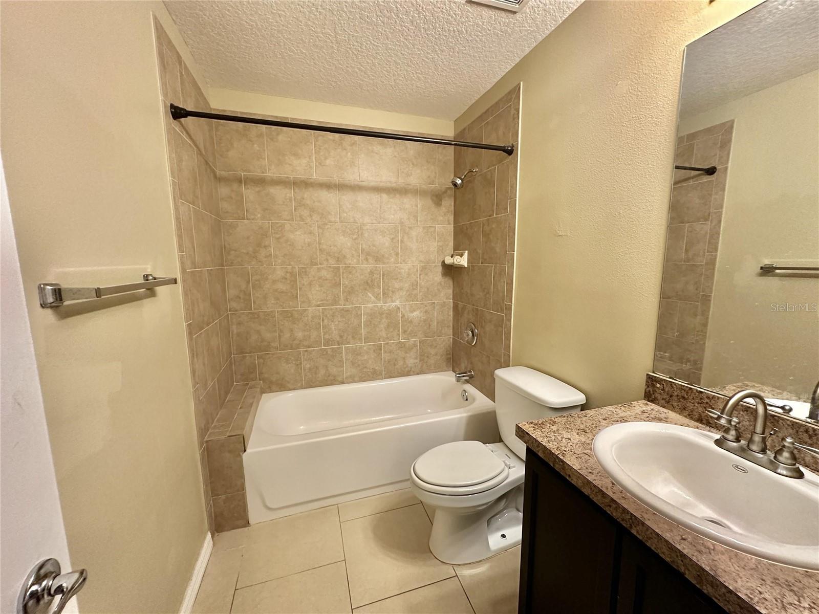 KING`S CROSSING PB 22 PG 124 LOT 1 - Residential Lease