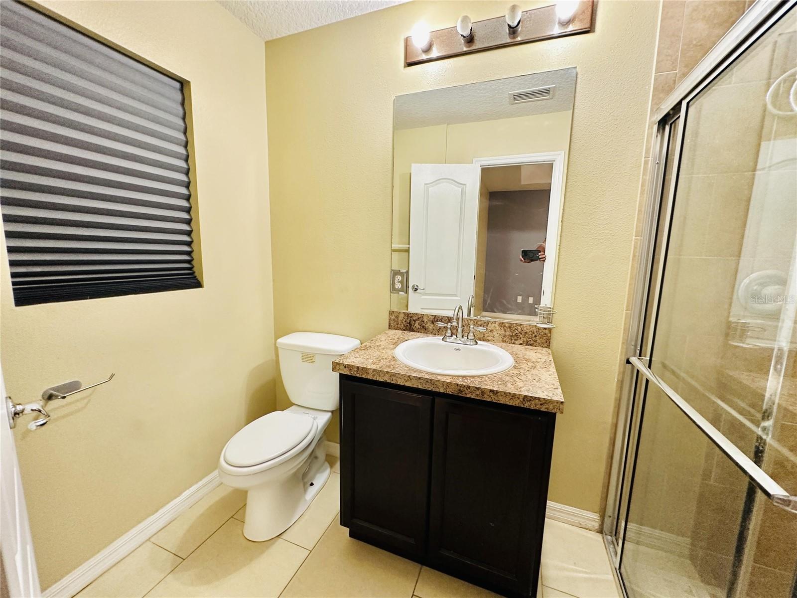 KING`S CROSSING PB 22 PG 124 LOT 1 - Residential Lease
