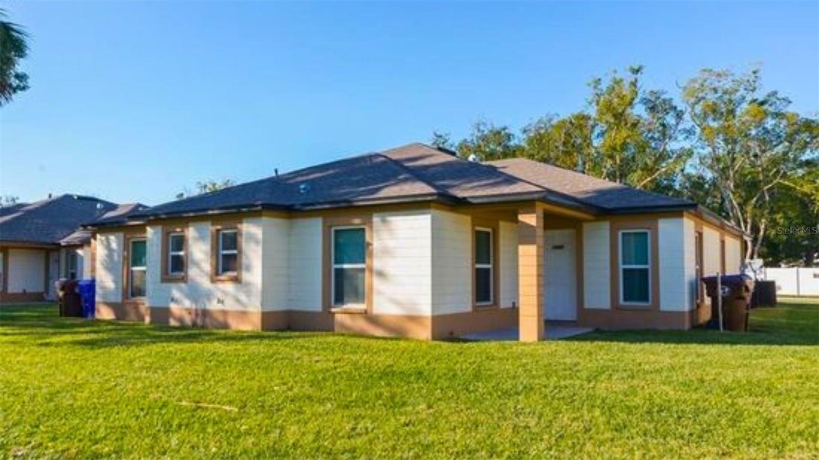 KING`S CROSSING PB 22 PG 124 LOT 1 - Residential Lease
