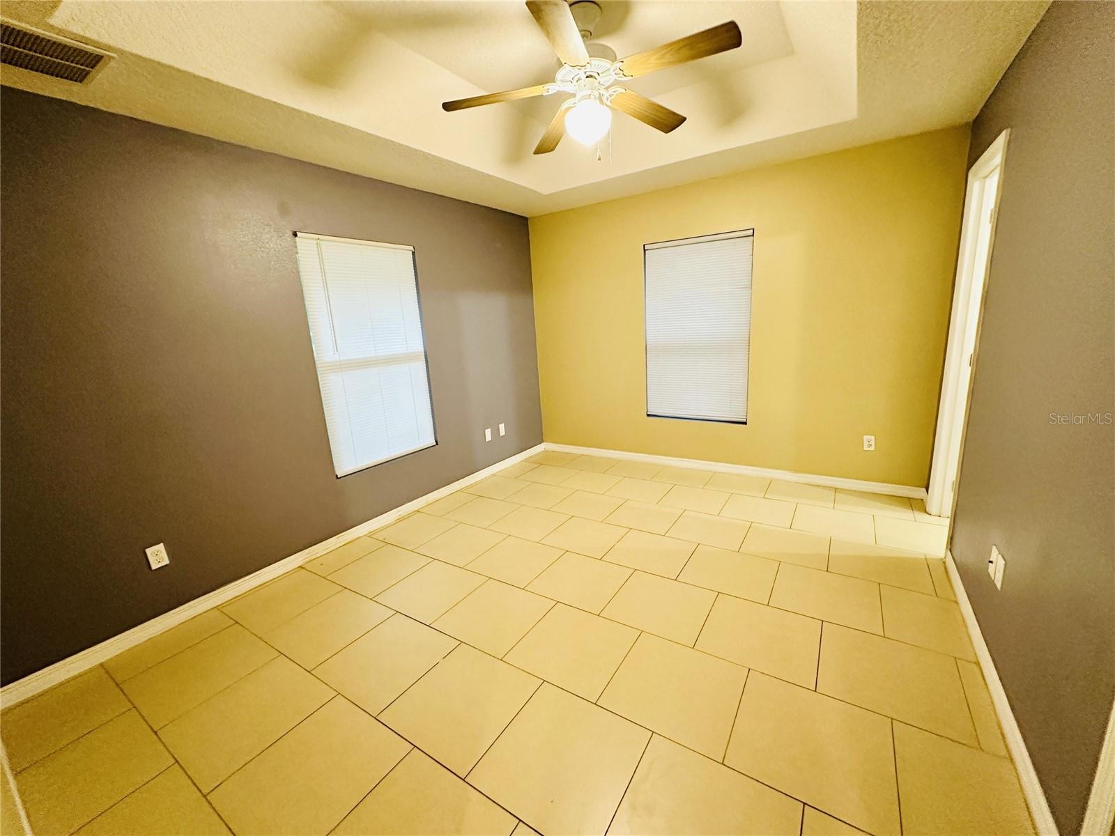 KING`S CROSSING PB 22 PG 124 LOT 1 - Residential Lease