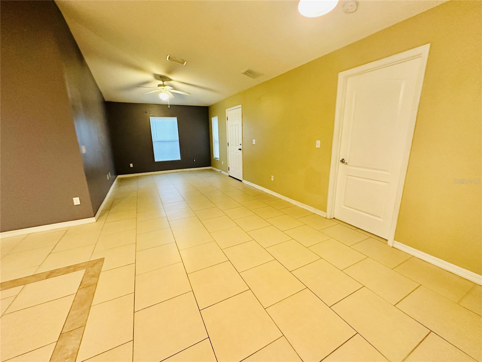 KING`S CROSSING PB 22 PG 124 LOT 1 - Residential Lease