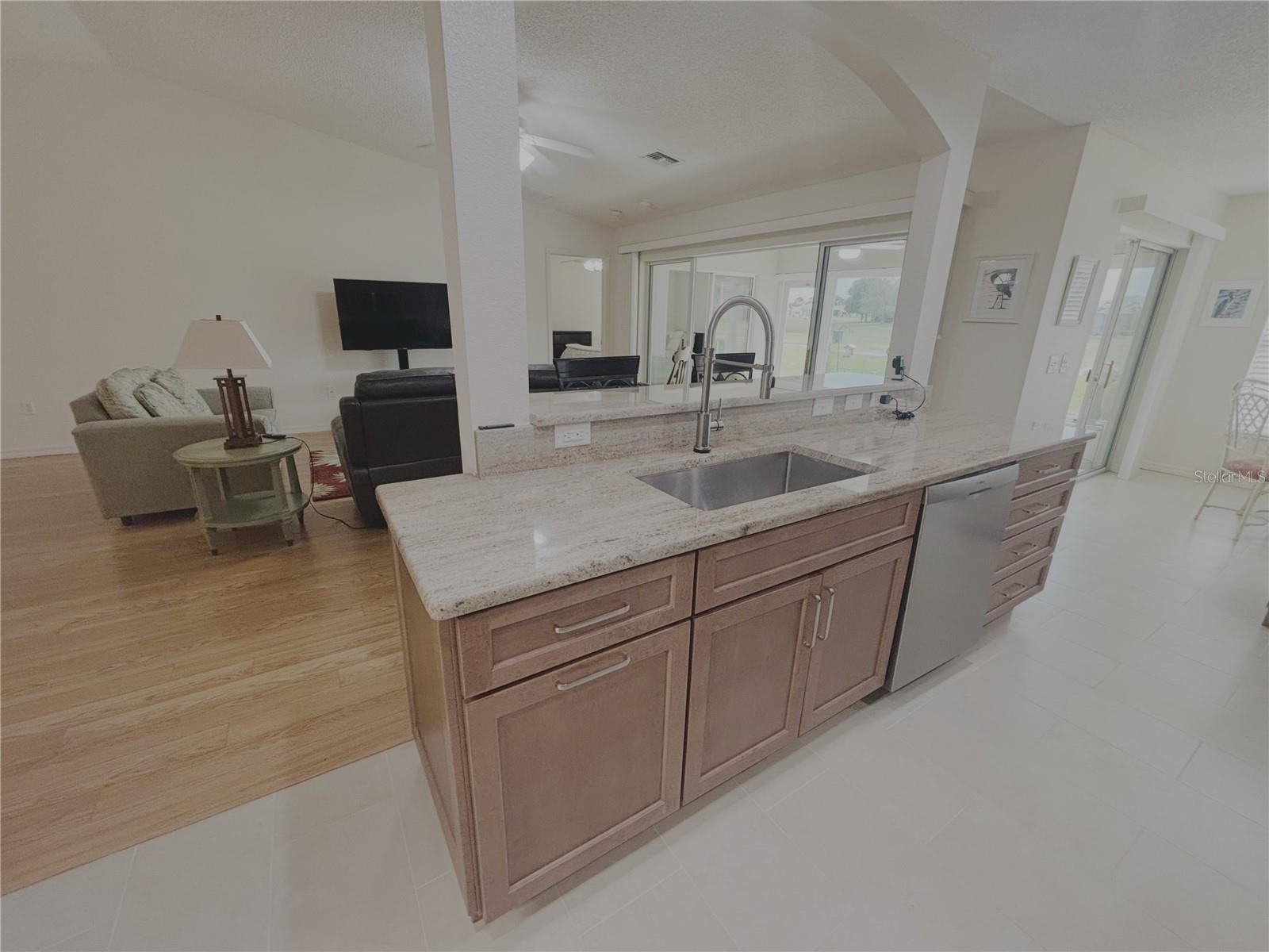 SUMMERGLEN PH I - Residential Lease