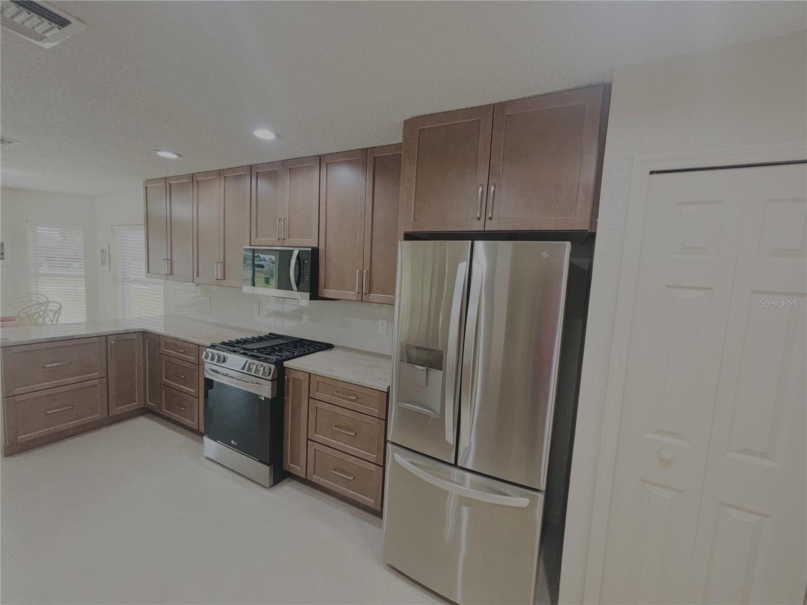 SUMMERGLEN PH I - Residential Lease
