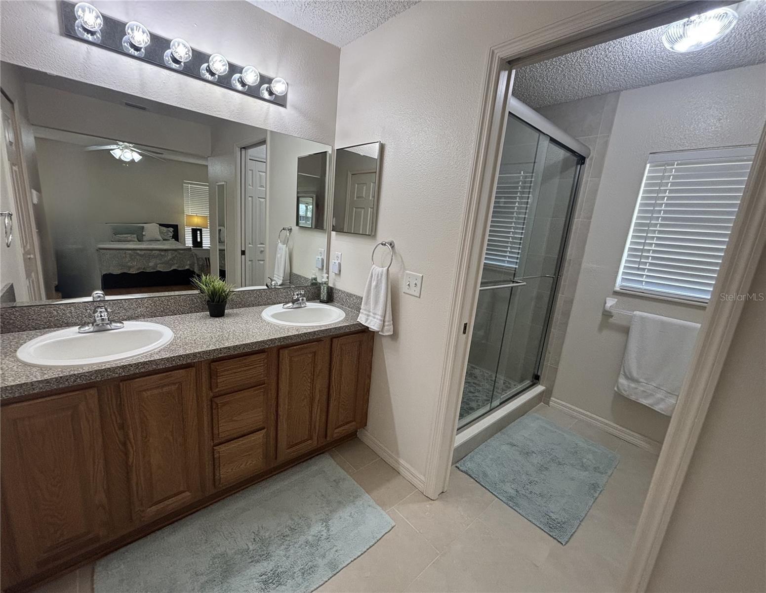 SUMMERGLEN PH I - Residential Lease