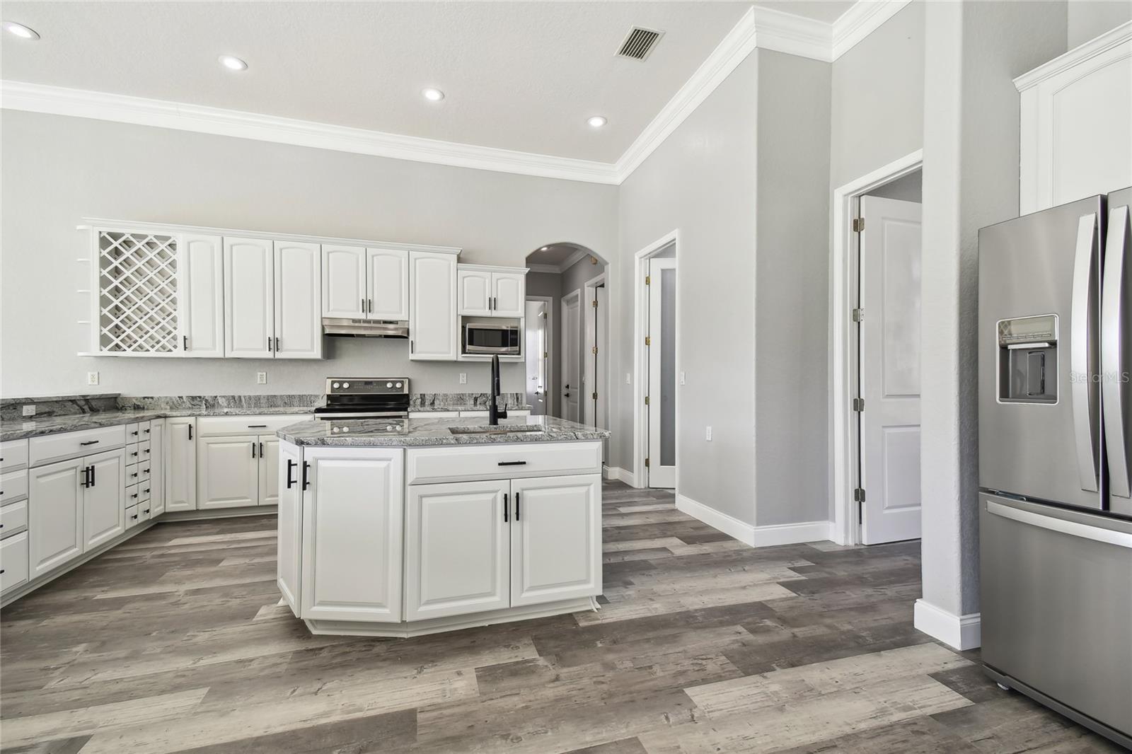 QUAIL HOLLOW ACREAGE - Residential