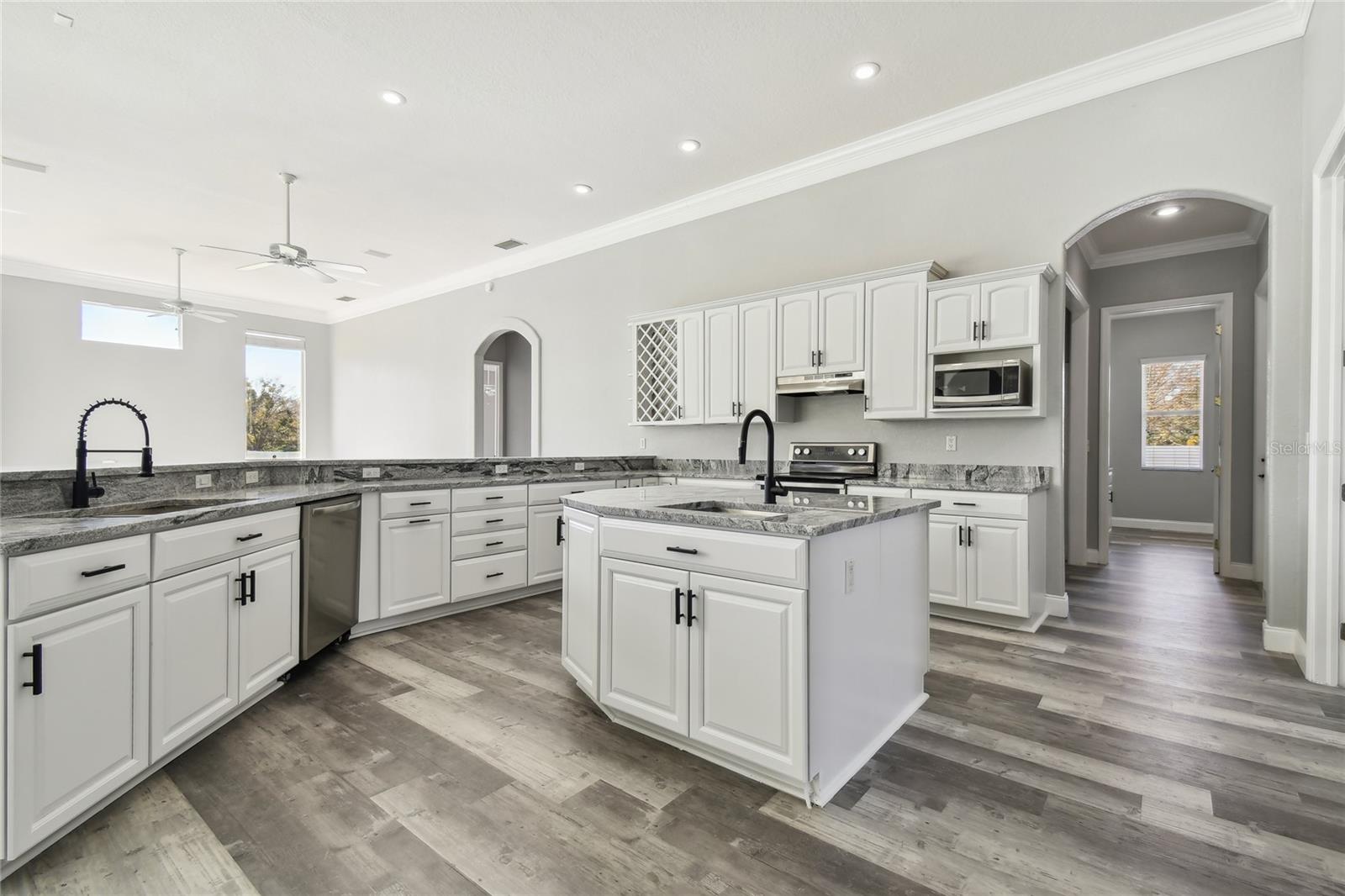 QUAIL HOLLOW ACREAGE - Residential