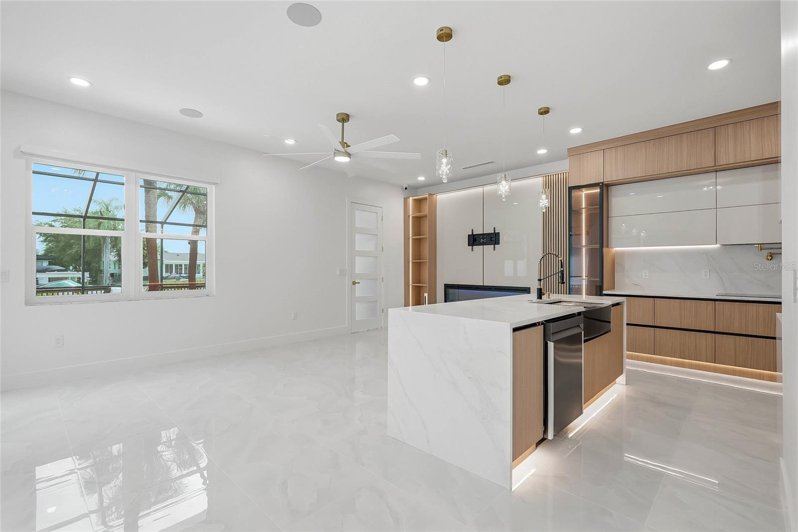 PALM BAY PH II - Residential