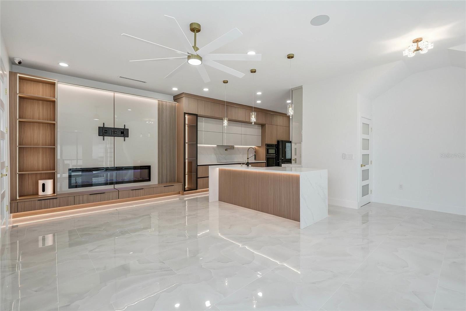 PALM BAY PH II - Residential