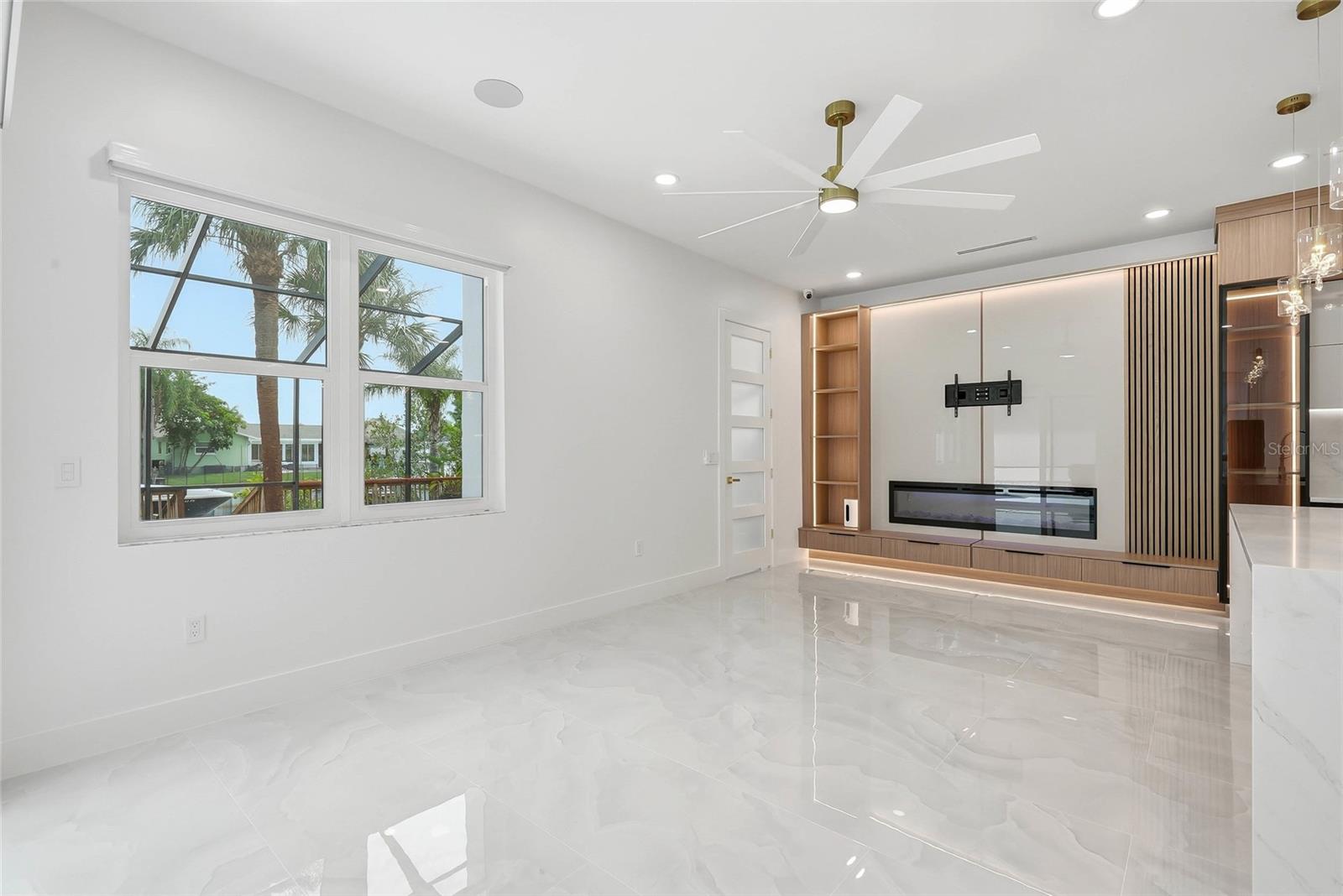 PALM BAY PH II - Residential