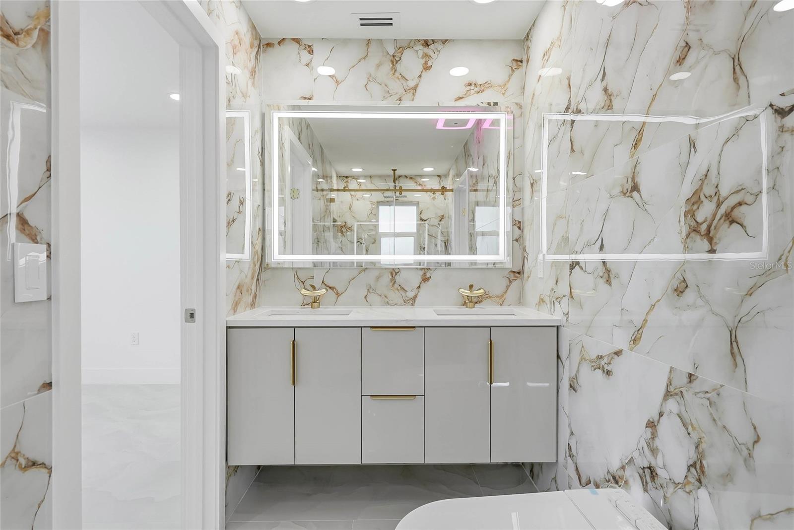 PALM BAY PH II - Residential