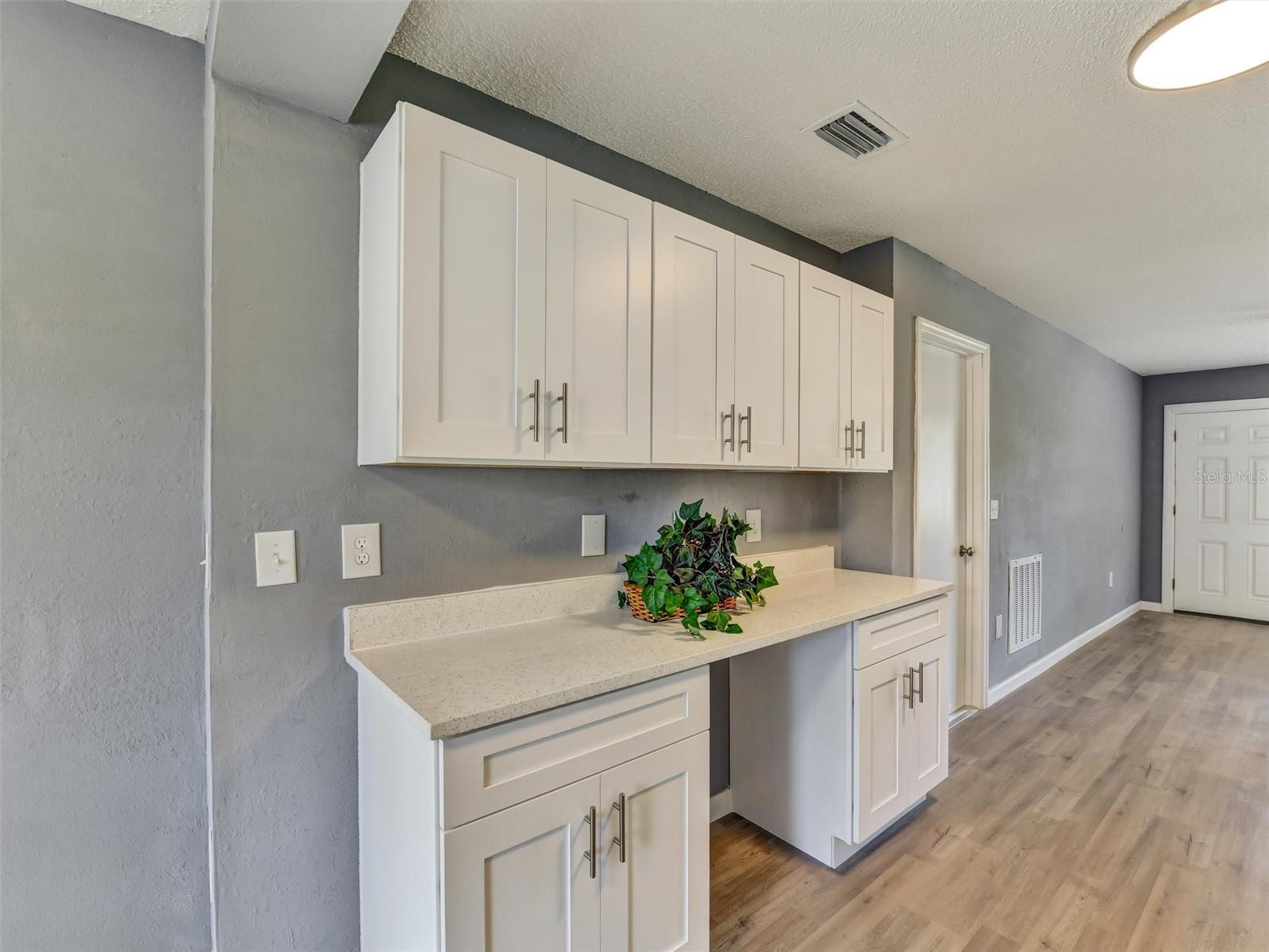 GULF COAST ESTATES - Residential