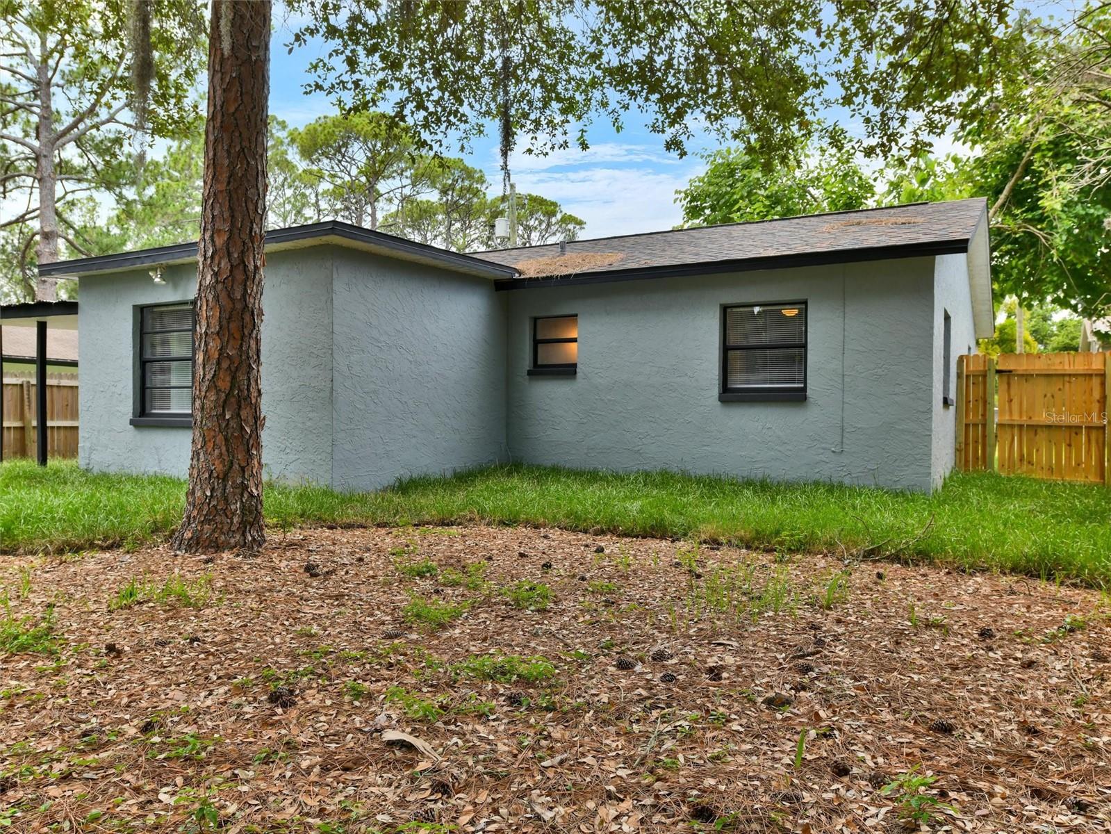 GULF COAST ESTATES - Residential