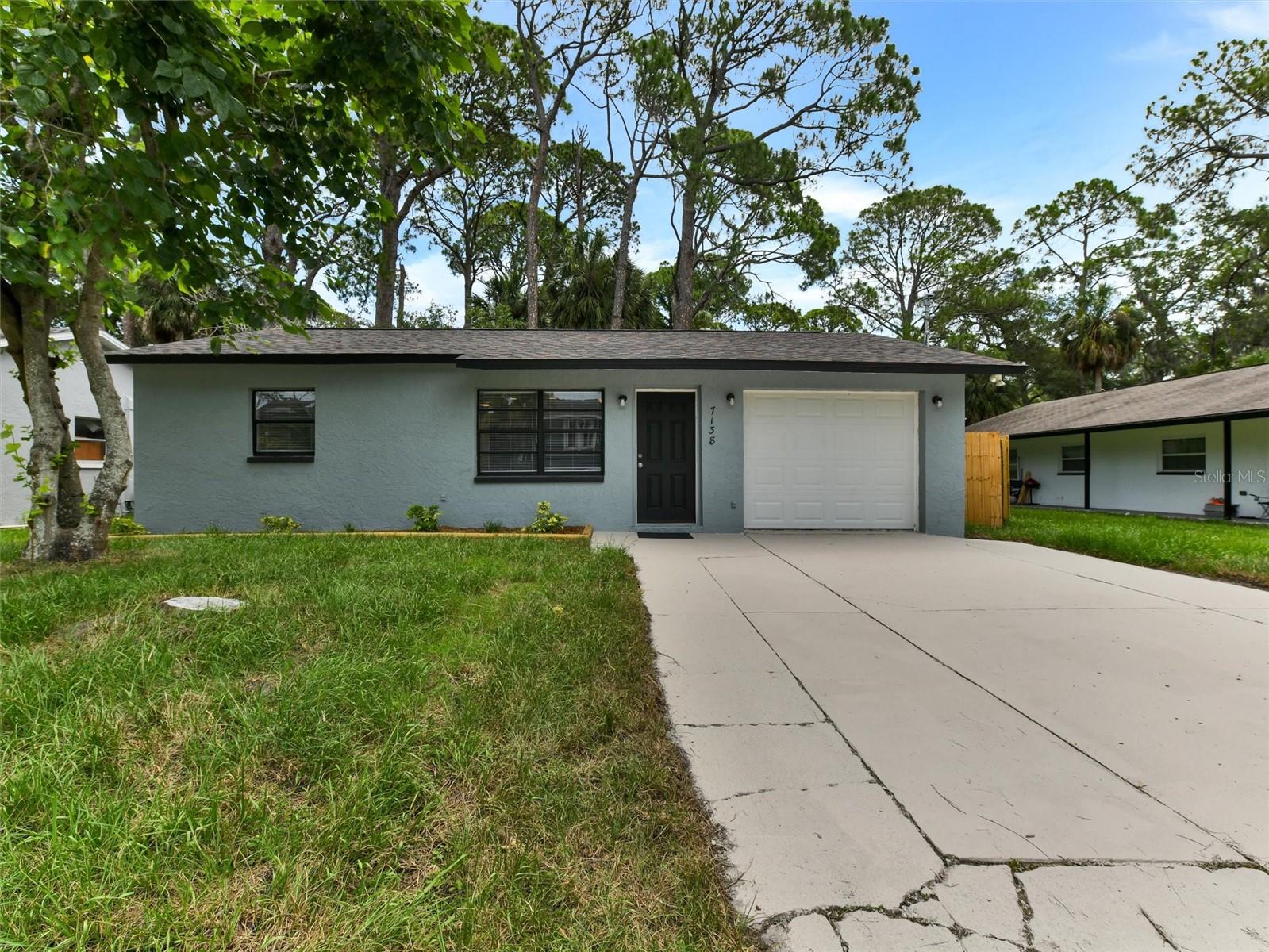 GULF COAST ESTATES - Residential