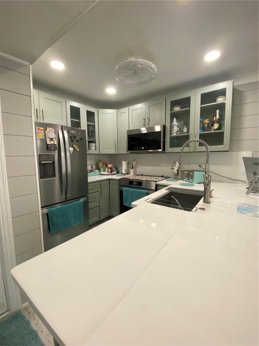 MADEIRA BEACH YACHT CLUB CONDO - Residential