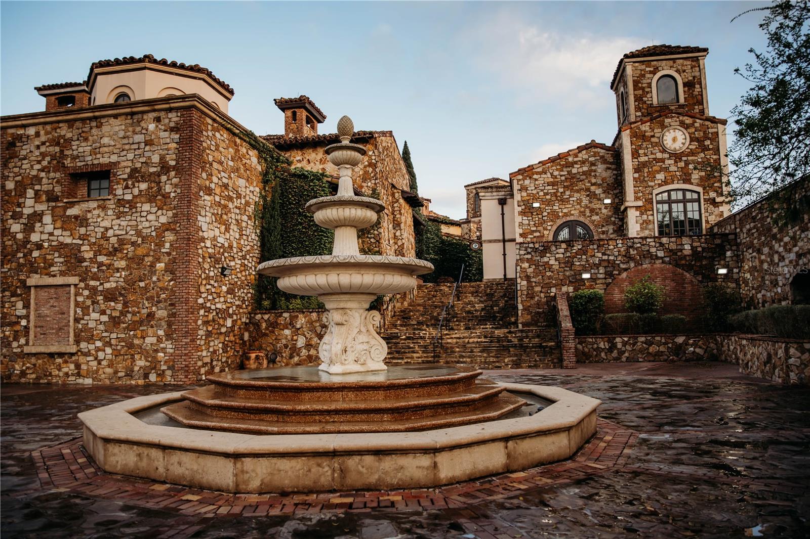 BELLA COLLINA WEST SUB - Residential