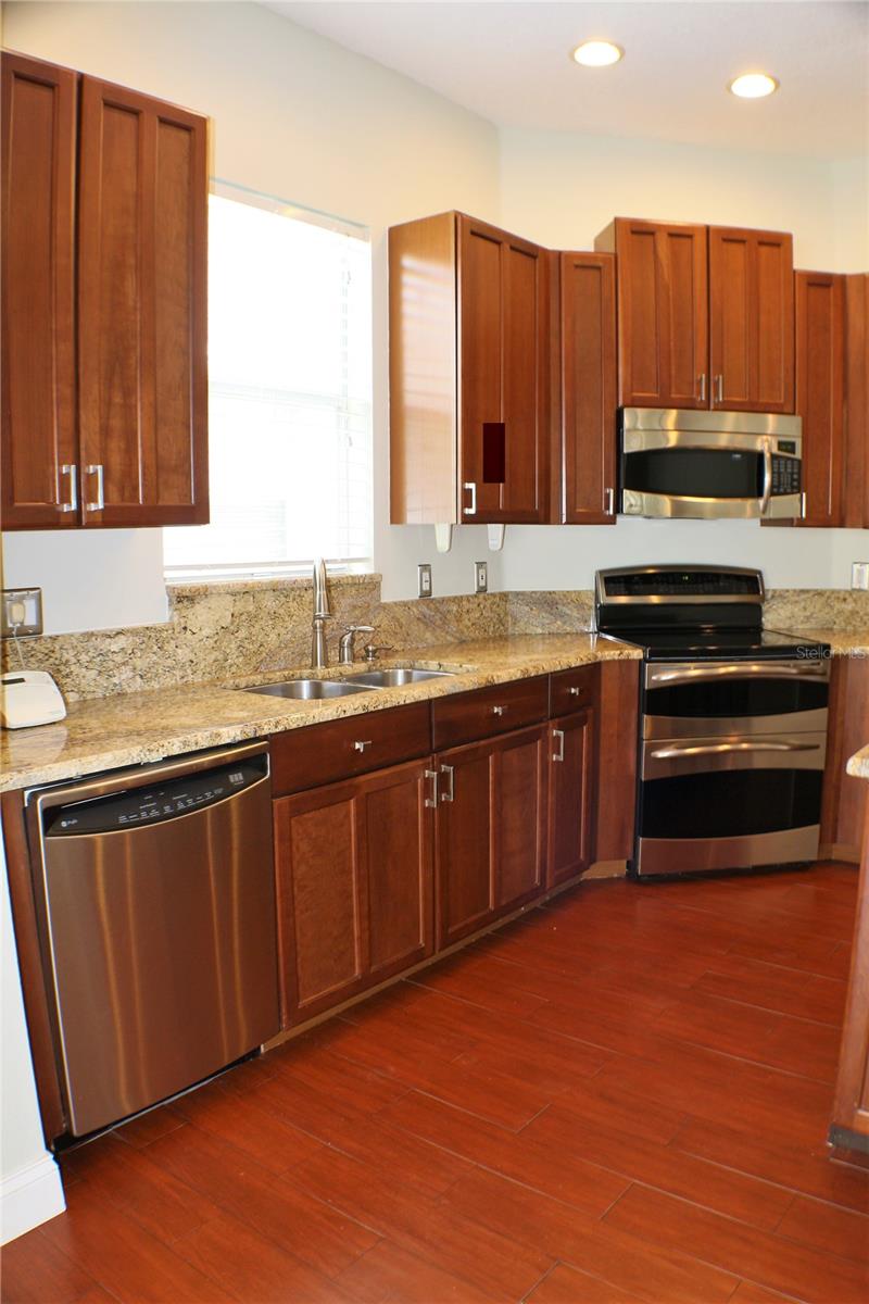 MANDOLIN PH 02B - Residential Lease