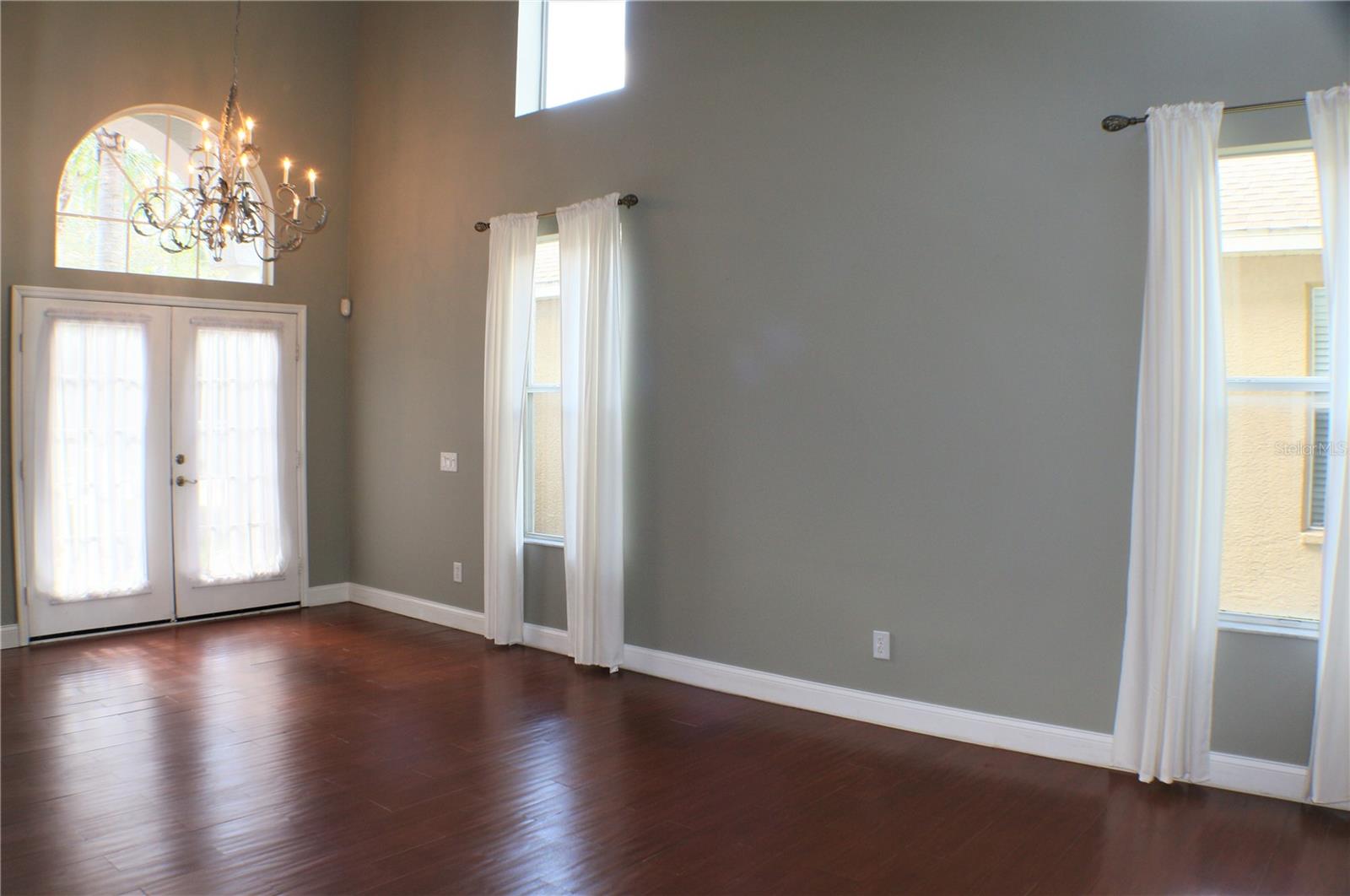 MANDOLIN PH 02B - Residential Lease
