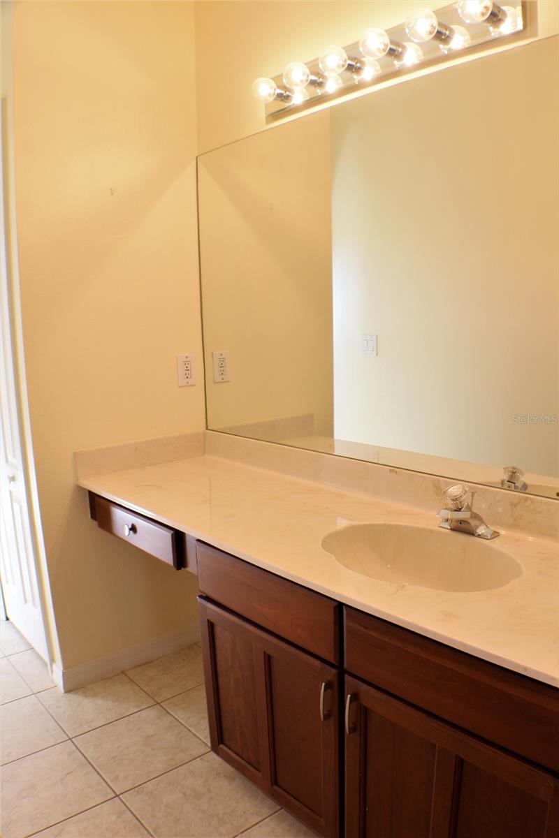 MANDOLIN PH 02B - Residential Lease