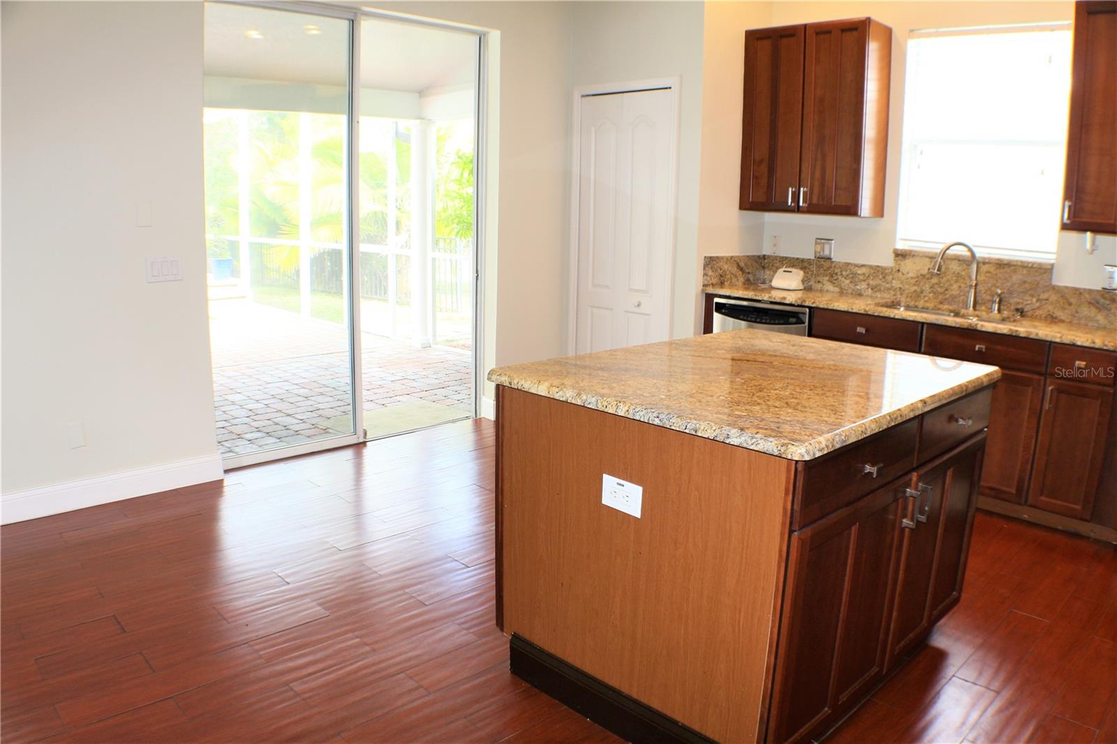 MANDOLIN PH 02B - Residential Lease