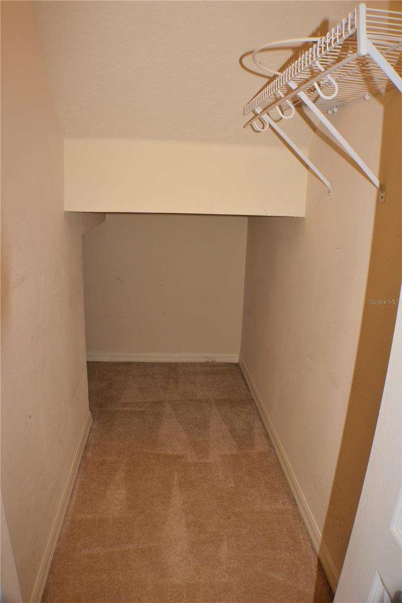 MANDOLIN PH 02B - Residential Lease