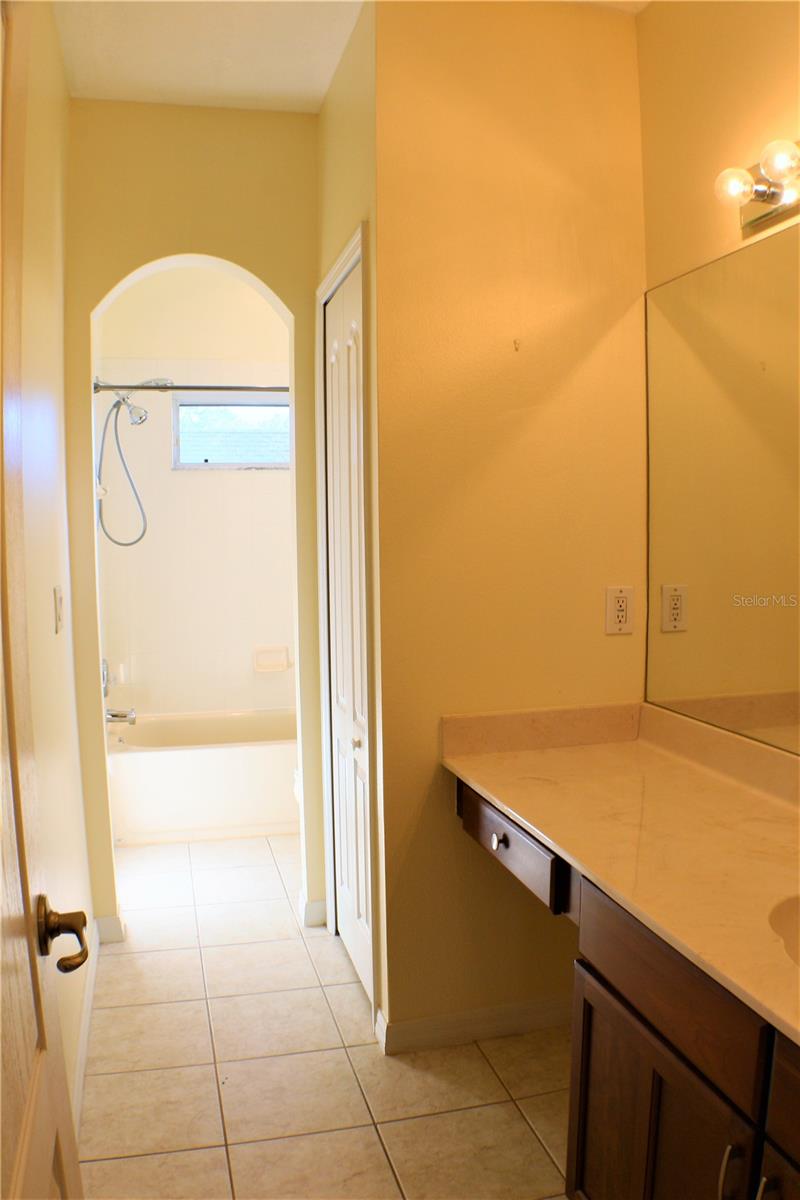 MANDOLIN PH 02B - Residential Lease